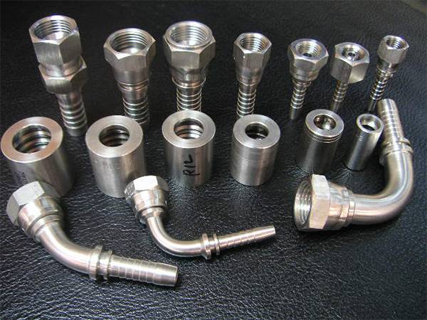 Different hydraulic fitting types